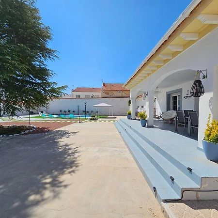 La Casa Del Arbol Villa Fuentiduena de Tajo Luaran gambar