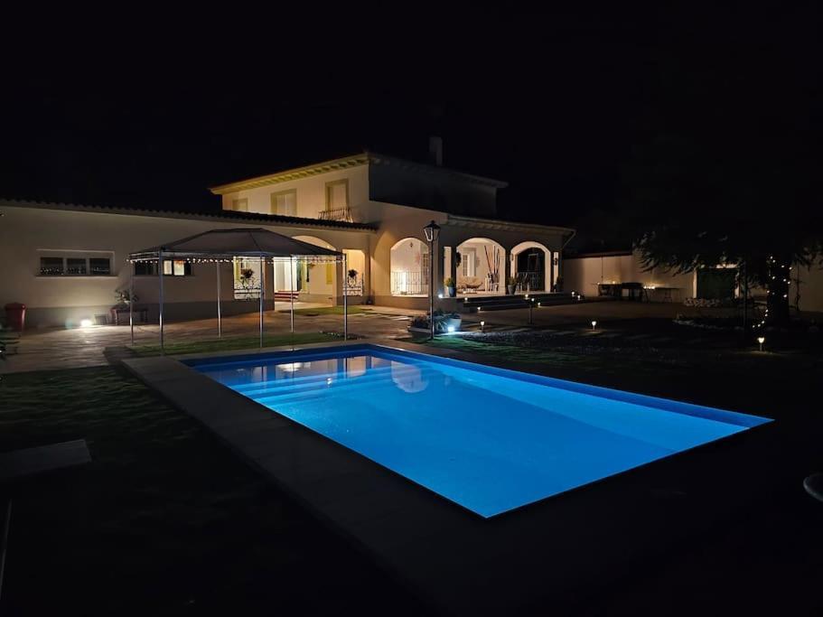 La Casa Del Arbol Villa Fuentiduena de Tajo Luaran gambar