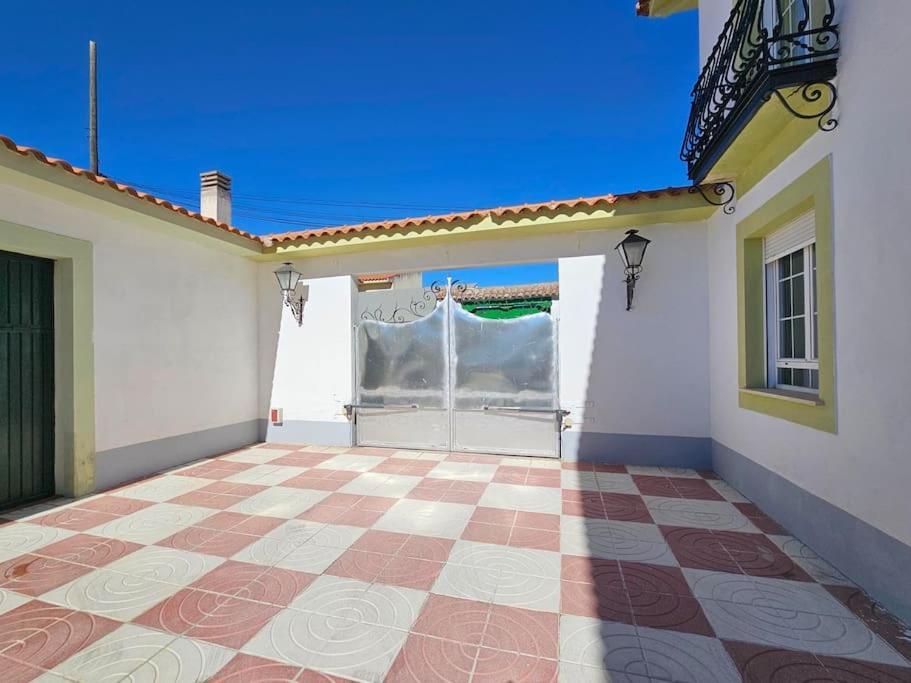 La Casa Del Arbol Villa Fuentiduena de Tajo Luaran gambar